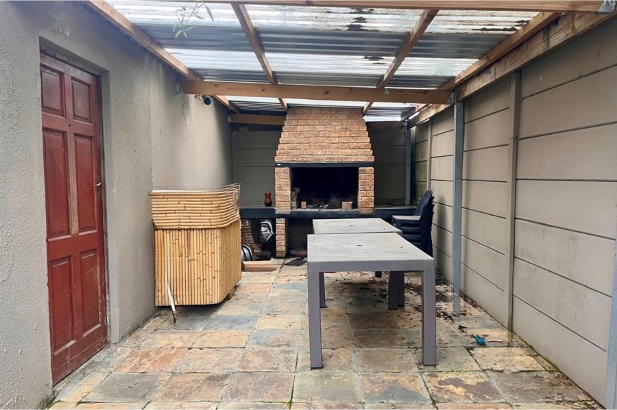 3 Bedroom Property for Sale in Windsor Park Estate Western Cape